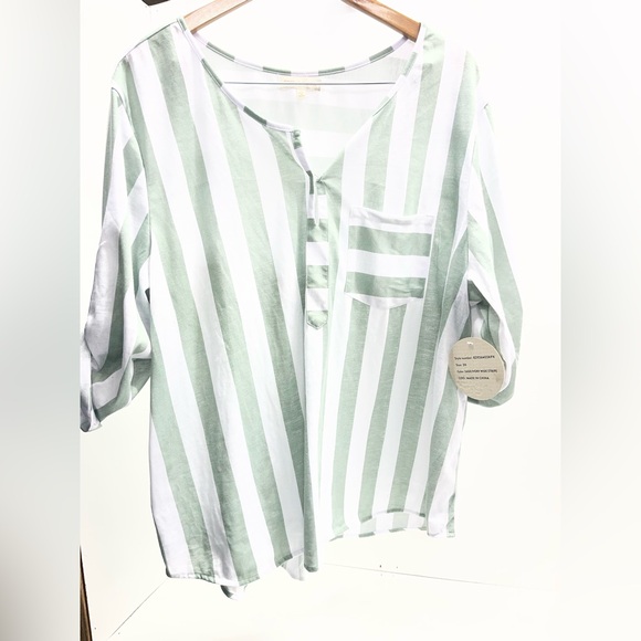 Eden & Olivia Mint and White Striped Top - Picture 1 of 3